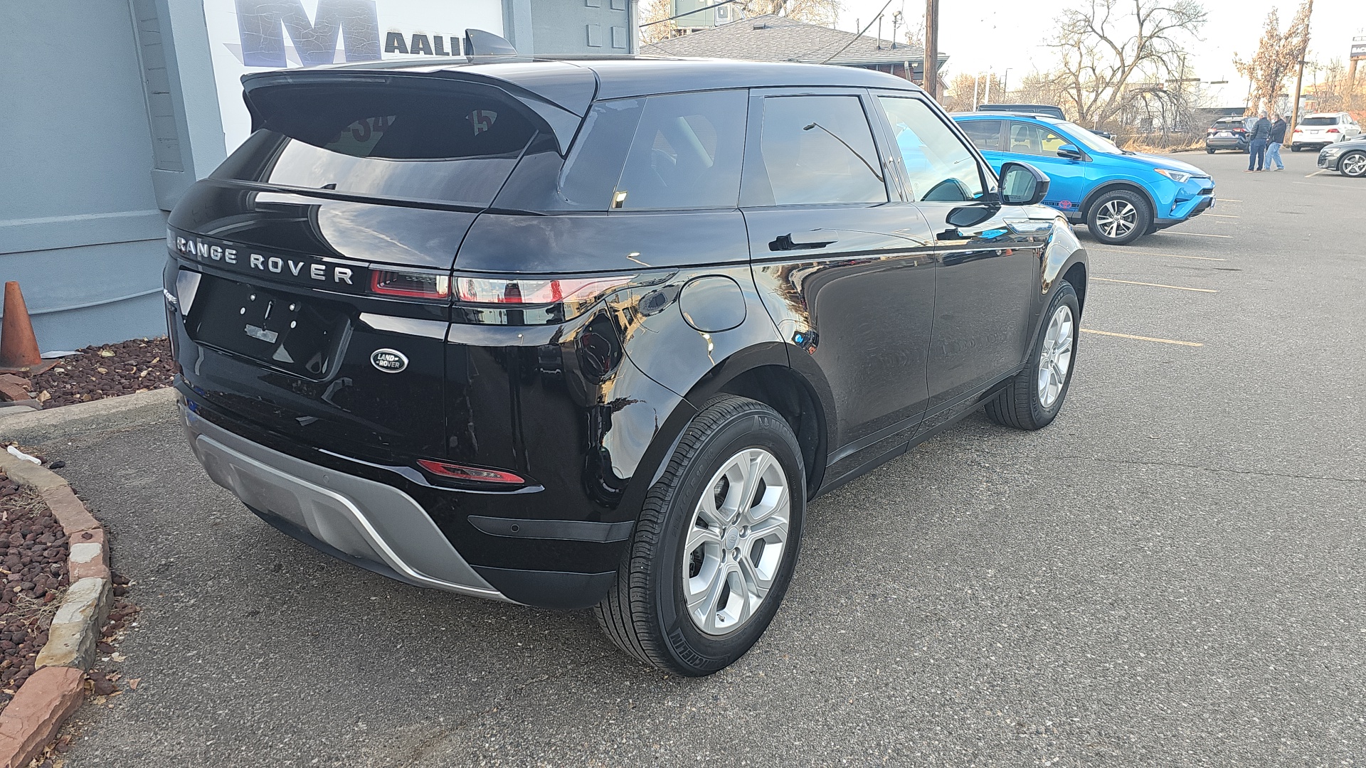 2020 Land Rover Range Rover Evoque S AWD Luxury with Navigation, Leather, and Backup  5