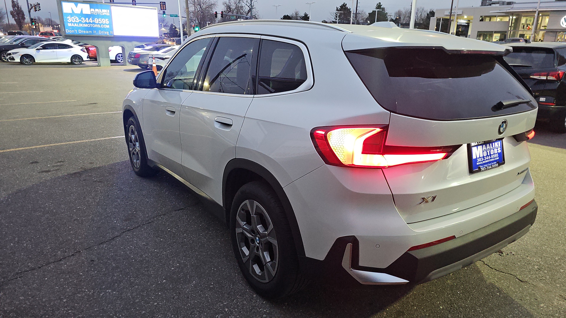 2023 BMW X1 xDrive28i  4