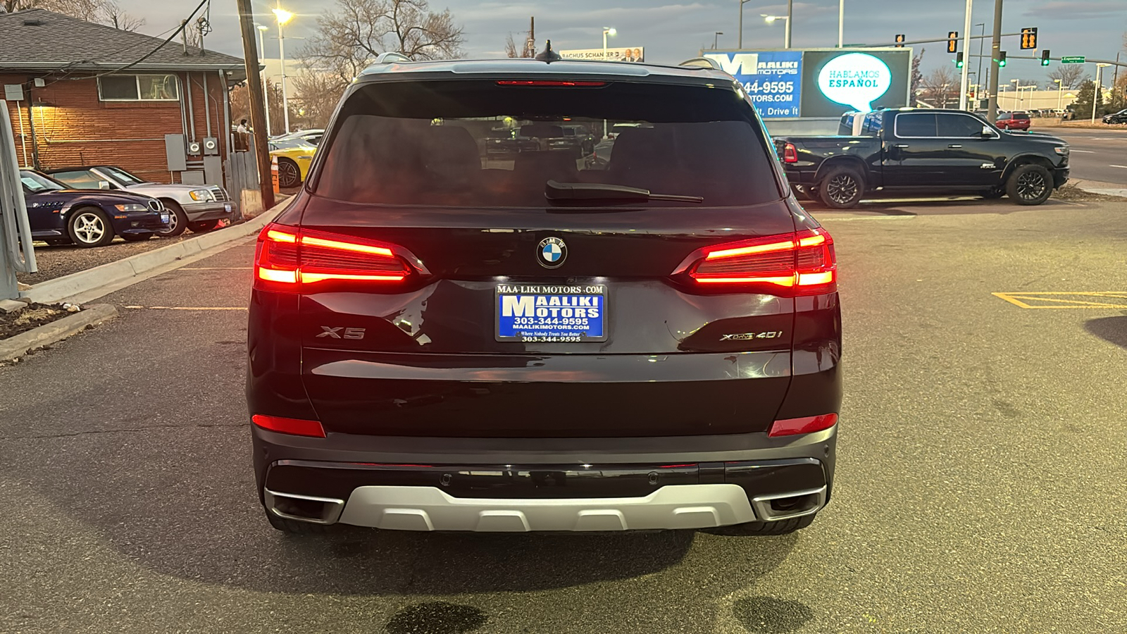 2023 BMW X5 xDrive40i AWD Luxury with Navigation, Sunroof, and 6