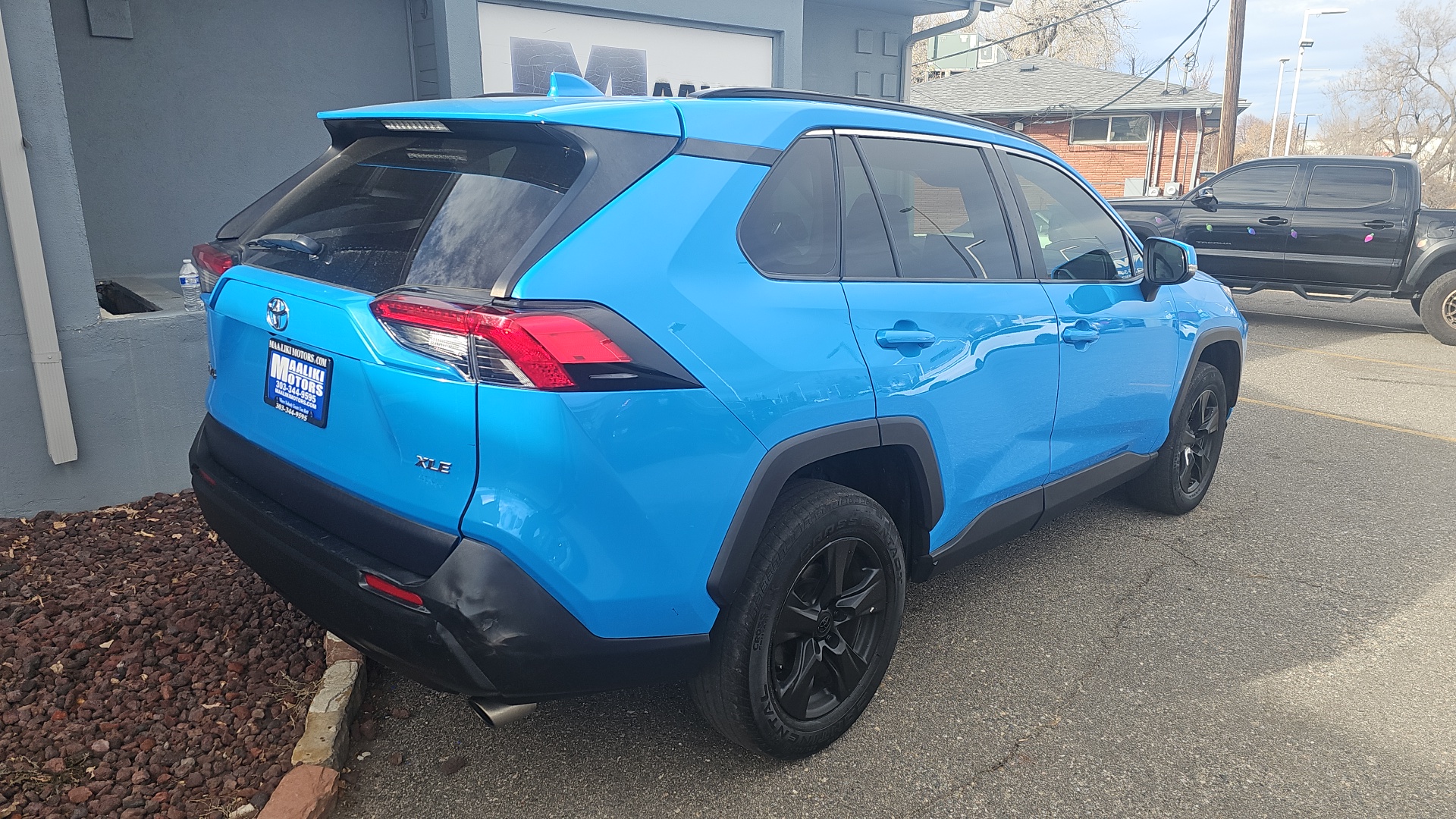 2019 Toyota RAV4 XLE AWD Adventure with Sunroof and Navigation Syst 5