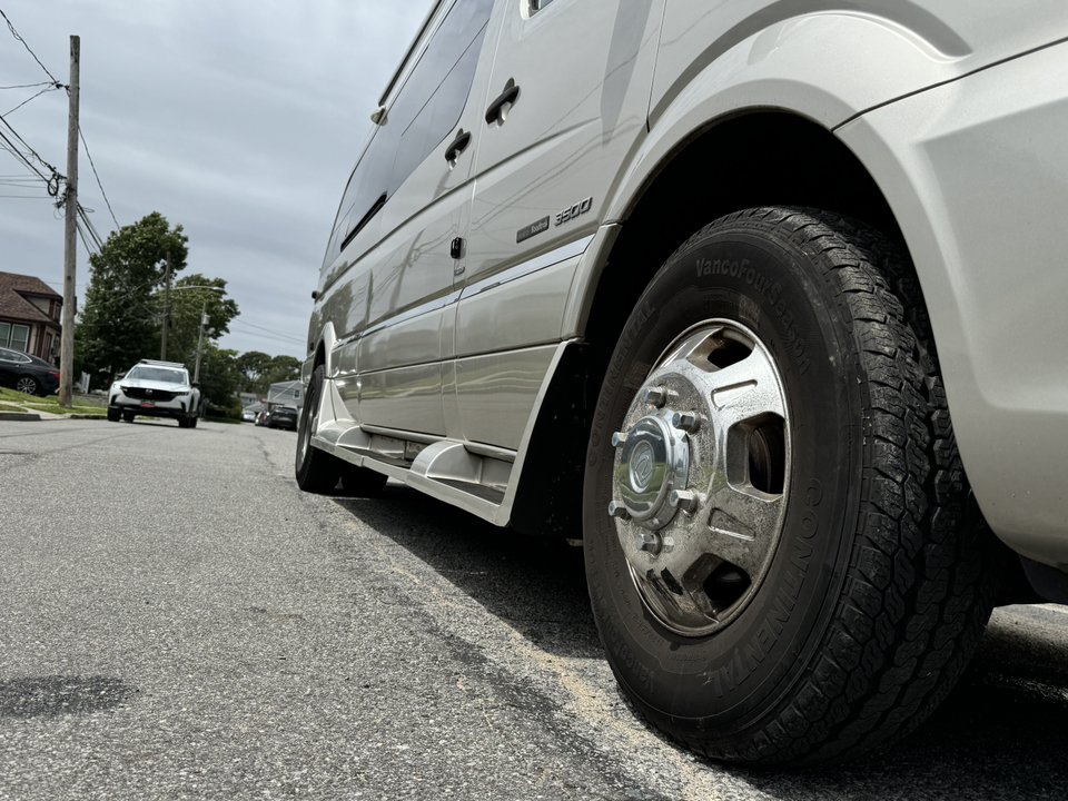 2014 Mercedes-Benz Sprinter 3500 Base 8