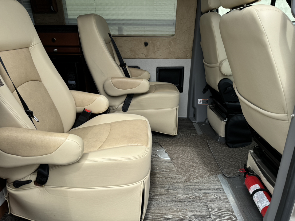 2014 Mercedes-Benz Sprinter 3500 Base 38