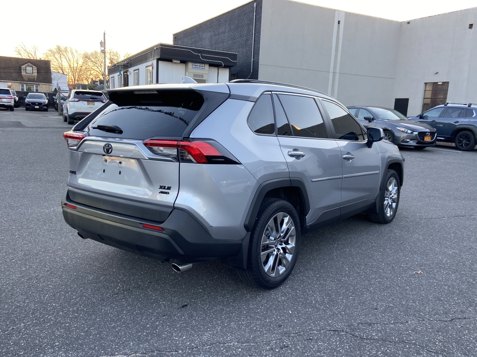 2020 Toyota RAV4 XLE Premium 4