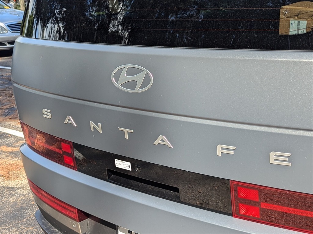 2025 Hyundai Santa Fe Hybrid Limited 6