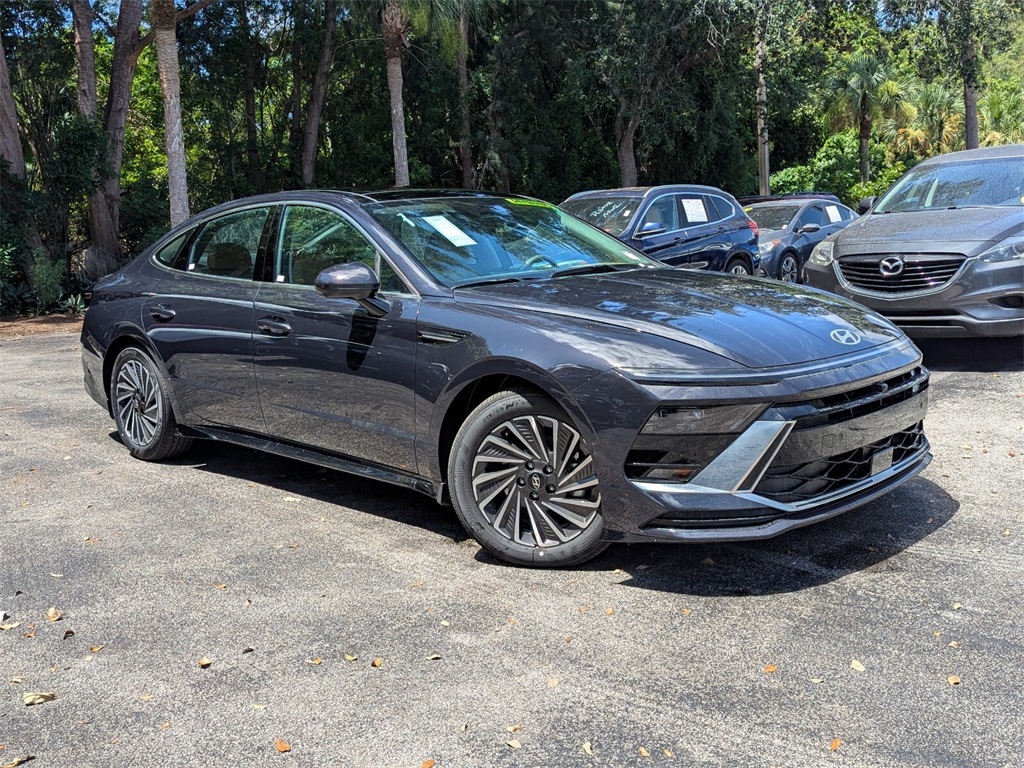 2024 Hyundai Sonata Hybrid Limited 1