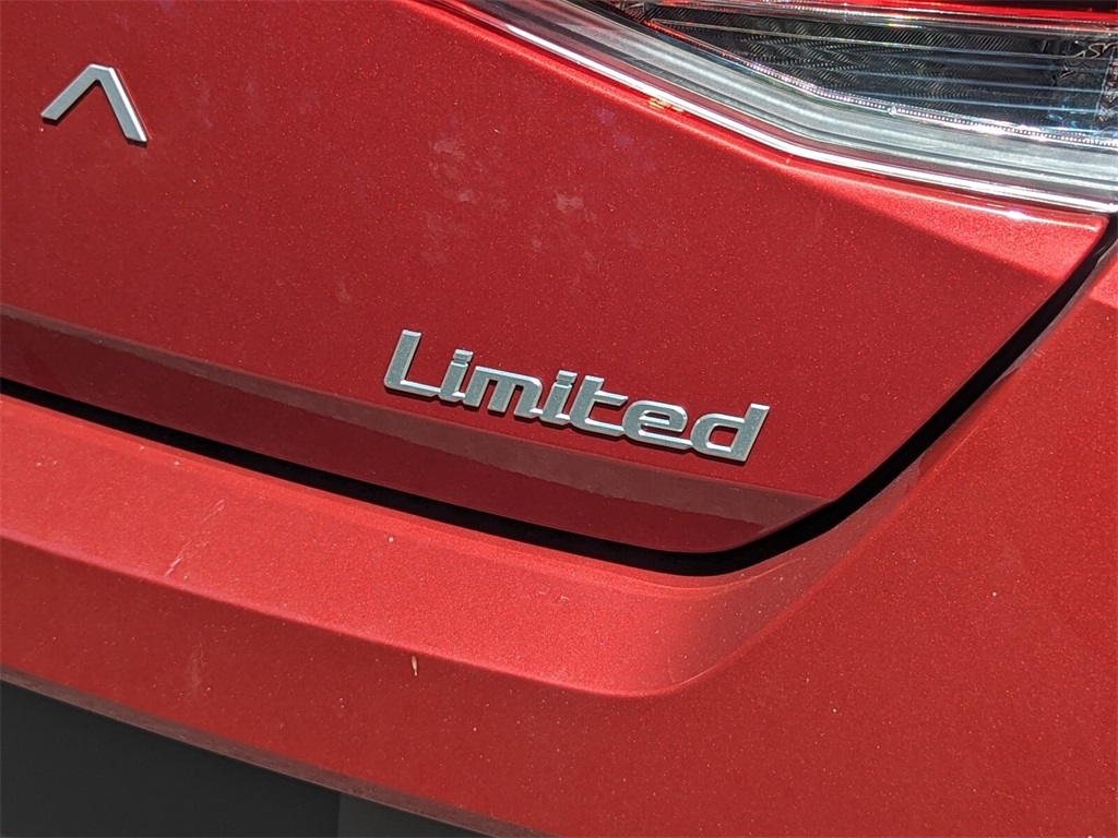 2024 Hyundai Elantra Limited 6