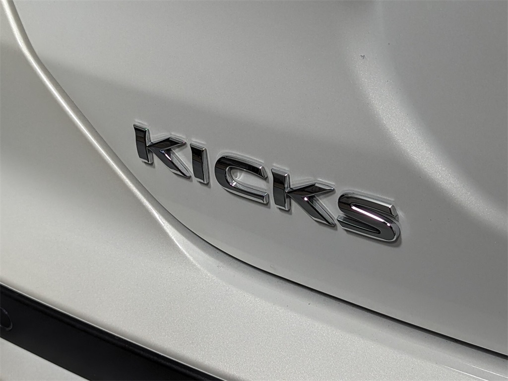 2024 Nissan Kicks SV 4