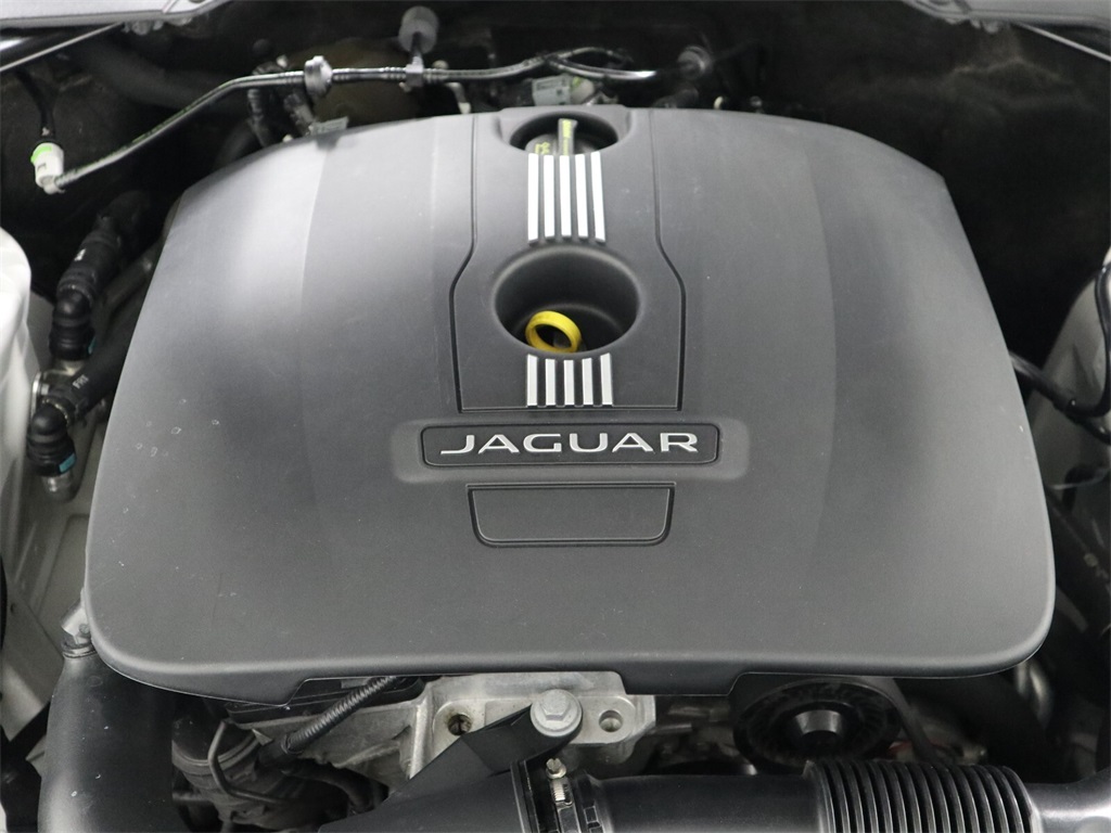2017 Jaguar XE 25t Premium 7