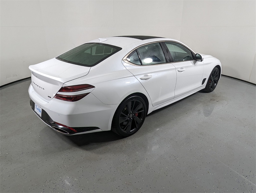 2023 Genesis G70 3.3T 5