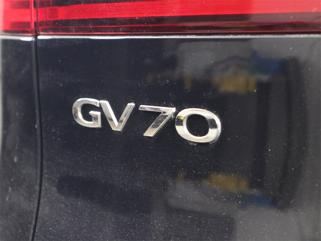 2024 Genesis GV70 3.5T Sport 5