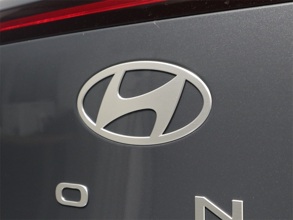 2024 Hyundai Kona Limited 4