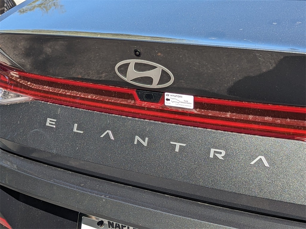 2024 Hyundai Elantra SEL 5