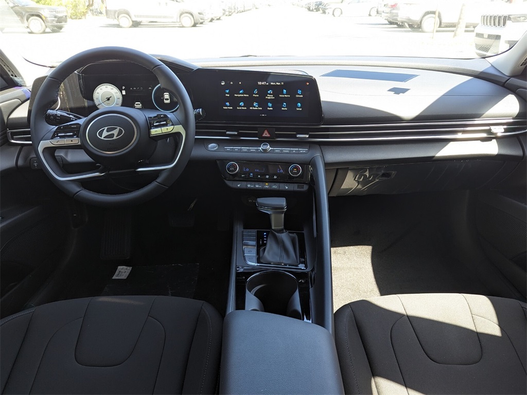 2024 Hyundai Elantra SEL 8