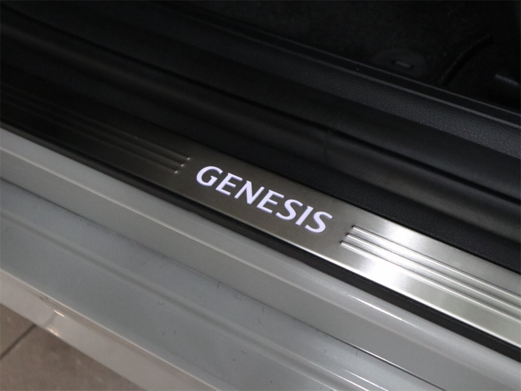 2025 Genesis G70 2.5T 25
