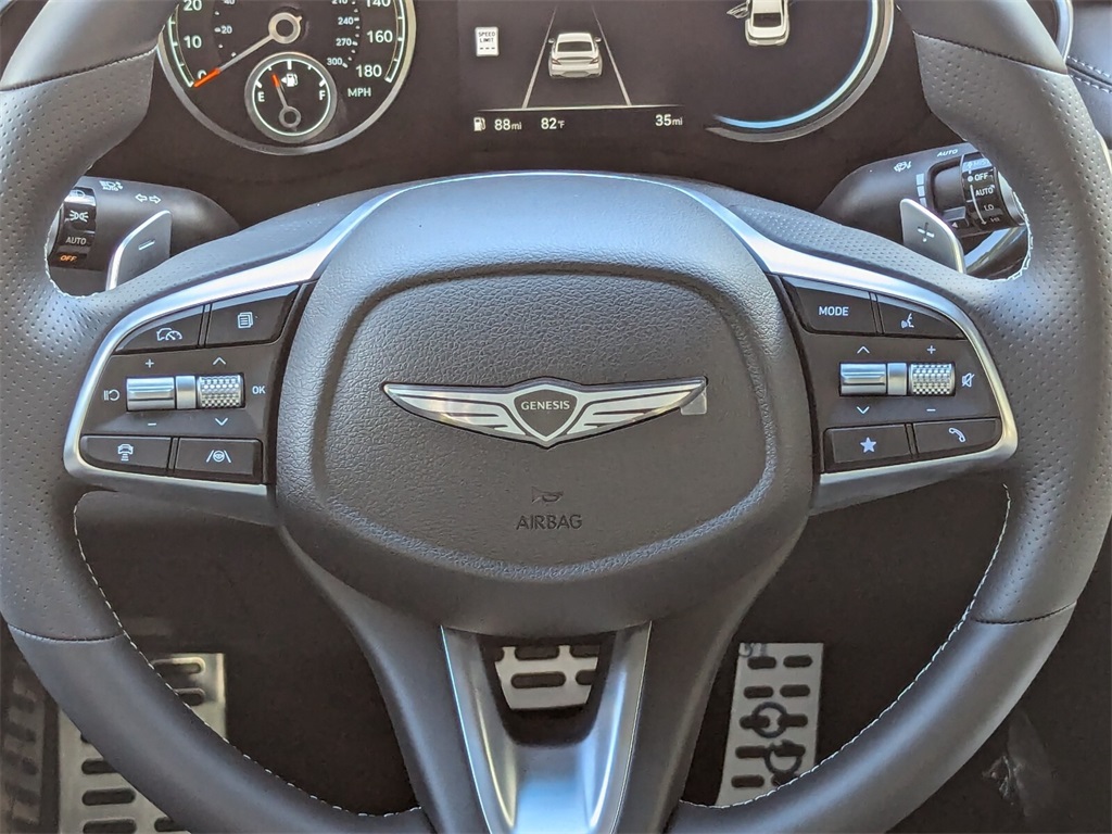 2025 Genesis G70 2.5T 14