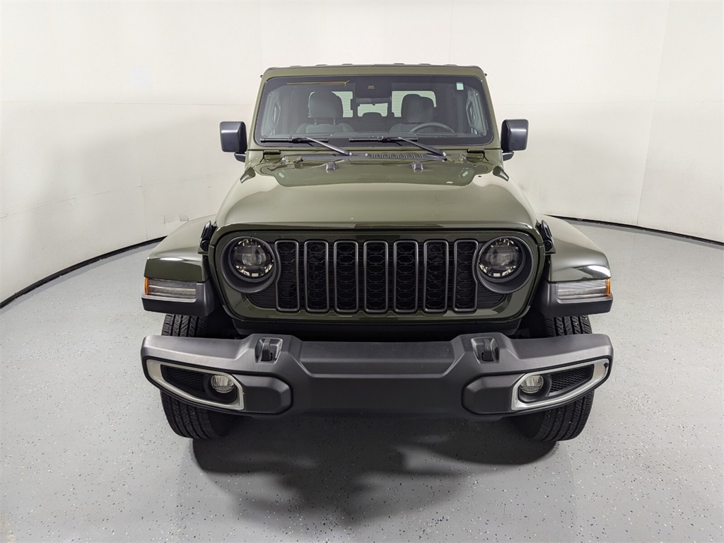 2024 Jeep Gladiator Sport 2