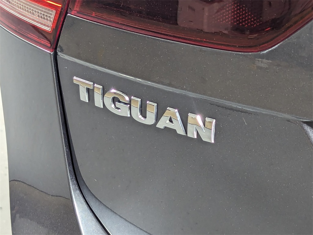 2021 Volkswagen Tiguan 2.0T S 5