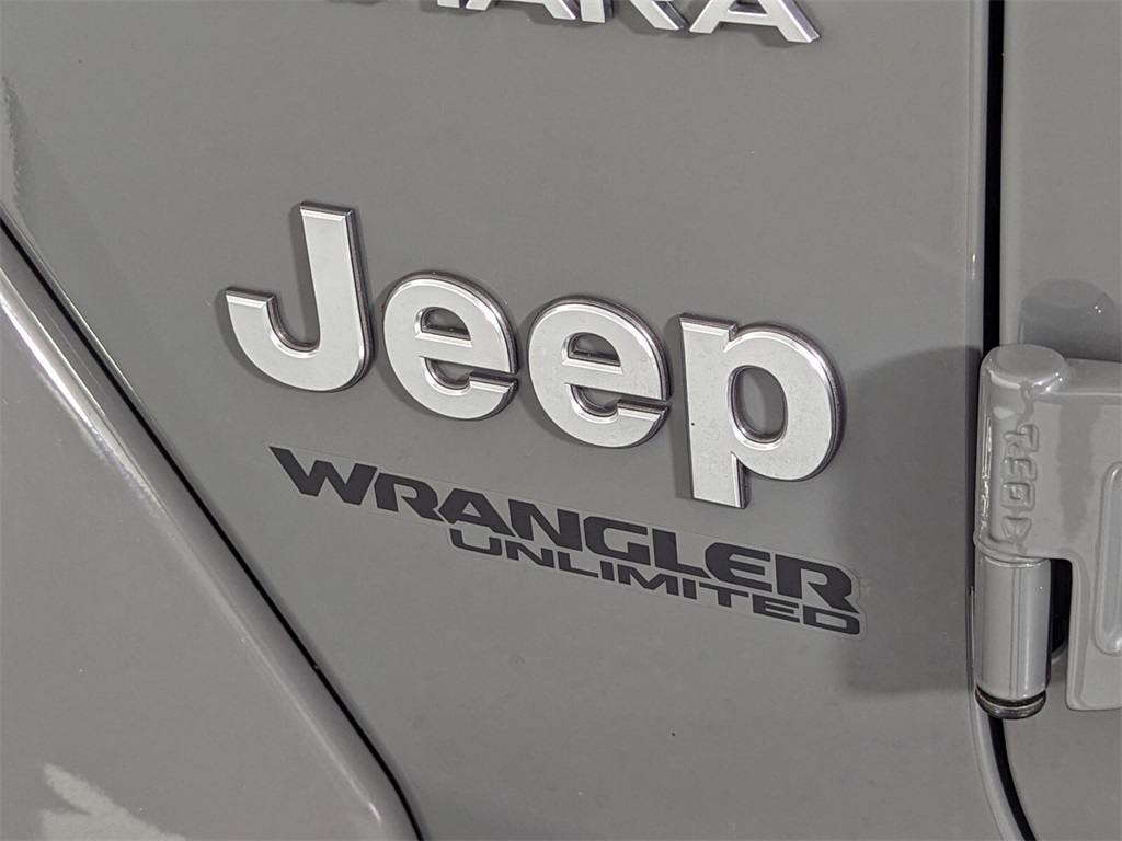 2019 Jeep Wrangler Unlimited Sahara 23