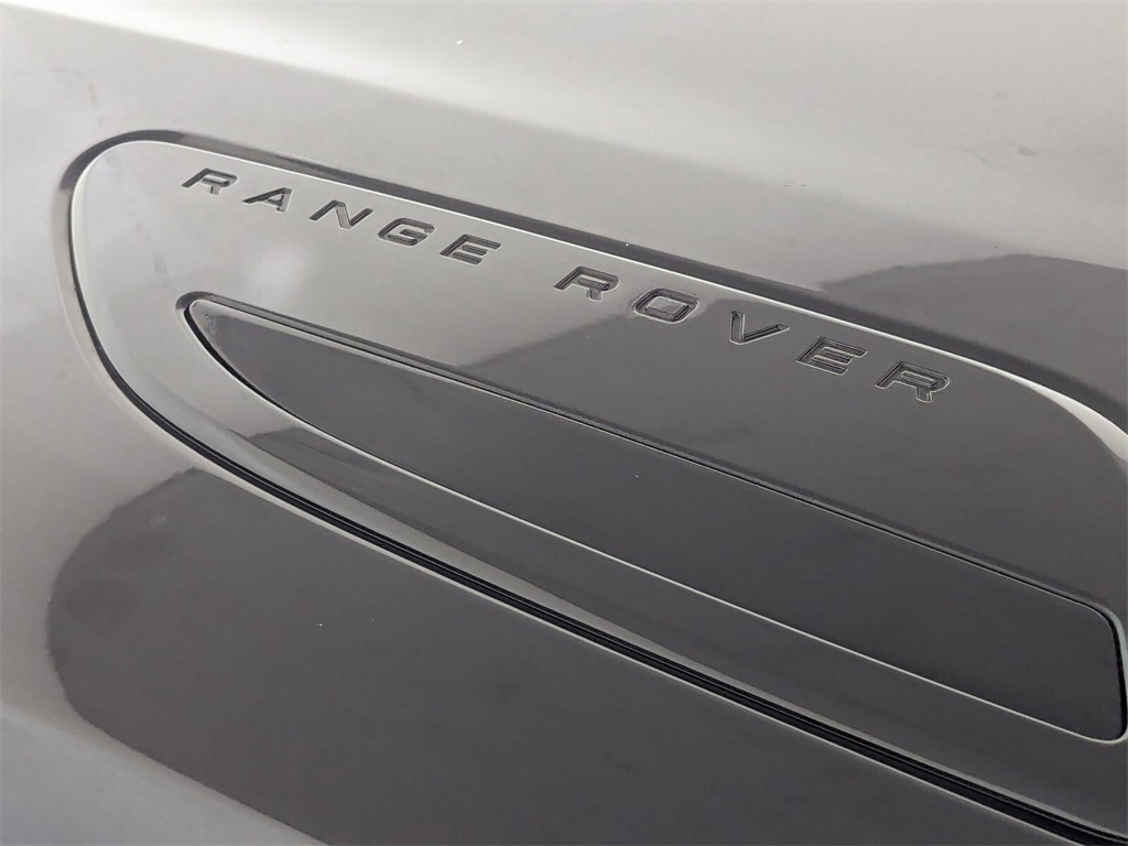 2021 Land Rover Range Rover Velar P250 R-Dynamic S 27