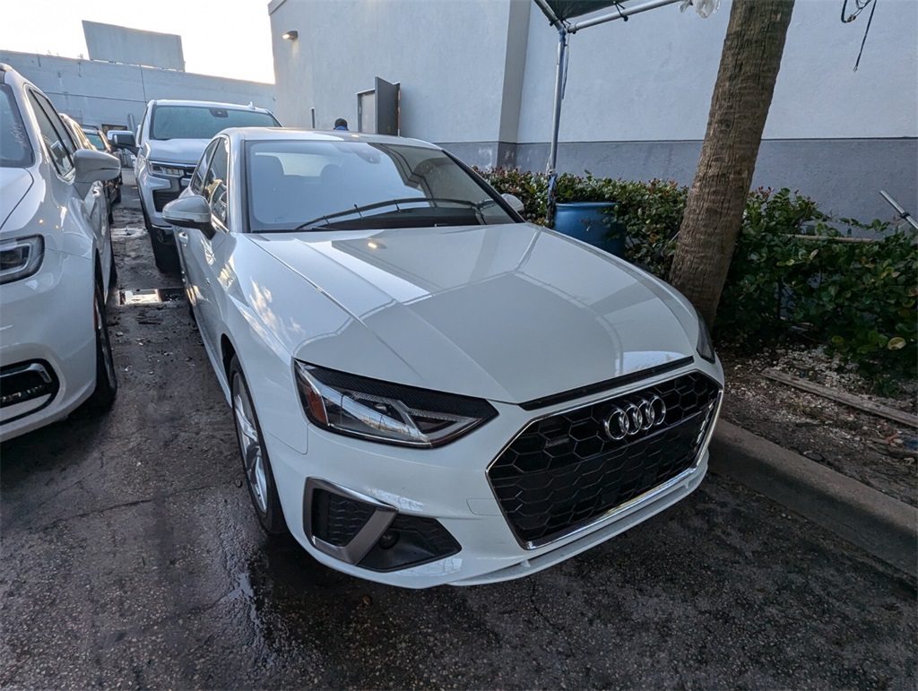 2021 Audi A4 45 S line Premium  10