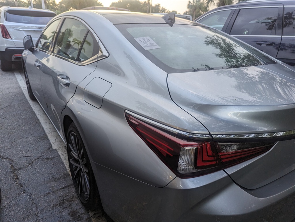 2023 Lexus ES 350 10