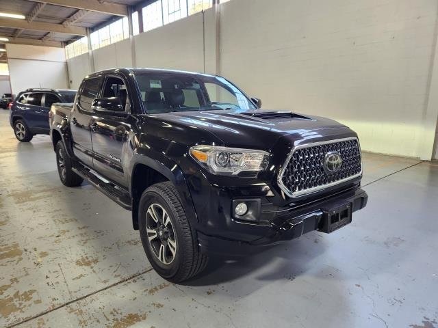 2019 Toyota Tacoma TRD Sport 3