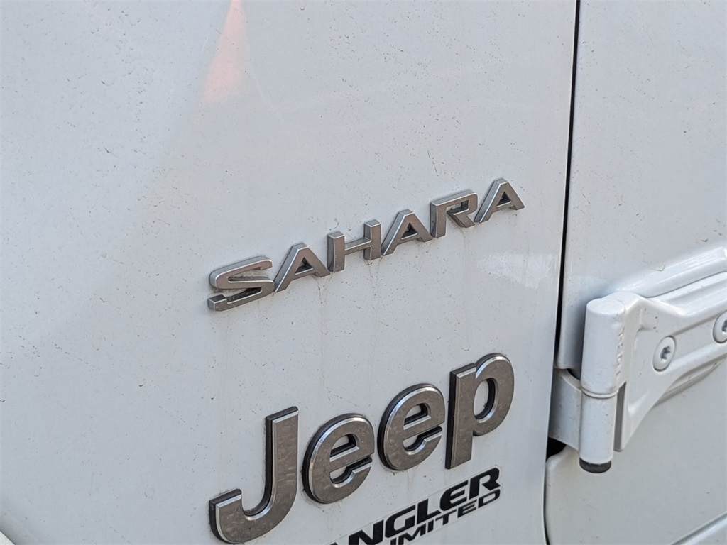 2021 Jeep Wrangler Unlimited Sahara 8