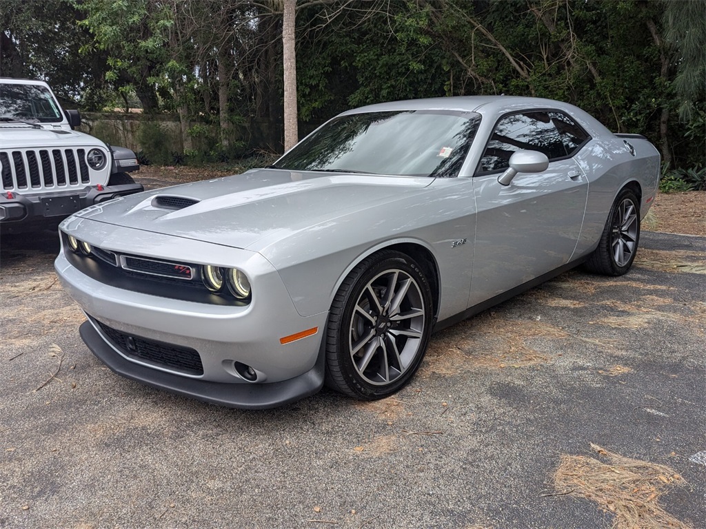 2023 Dodge Challenger R/T 3