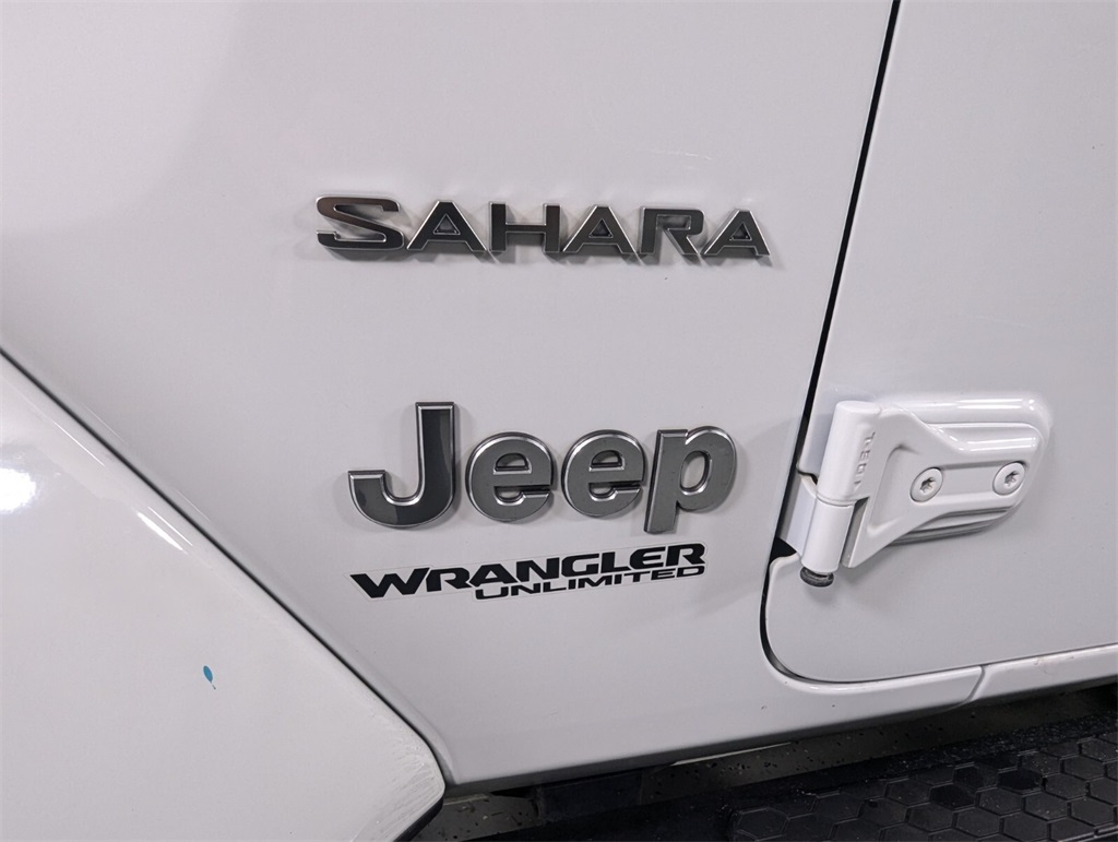 2021 Jeep Wrangler Unlimited Sahara 8