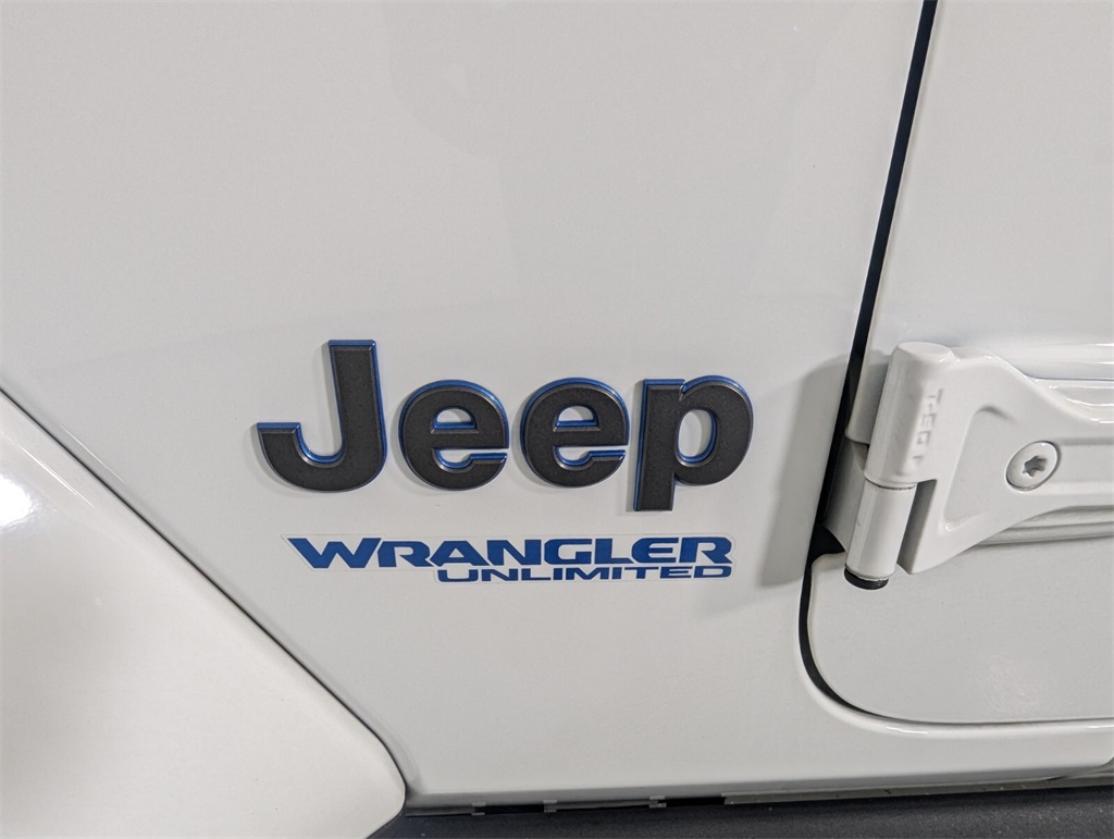 2021 Jeep Wrangler Unlimited Rubicon 4xe 8