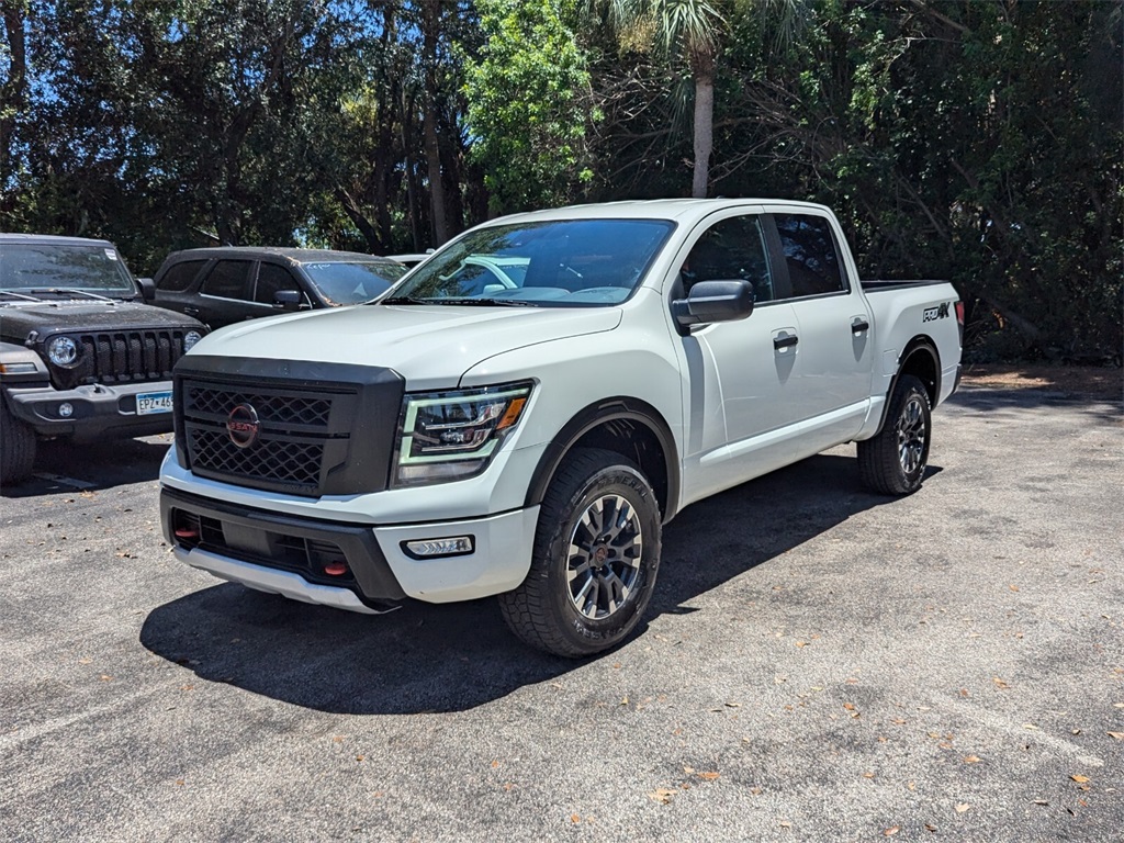 2023 Nissan Titan PRO-4X 3