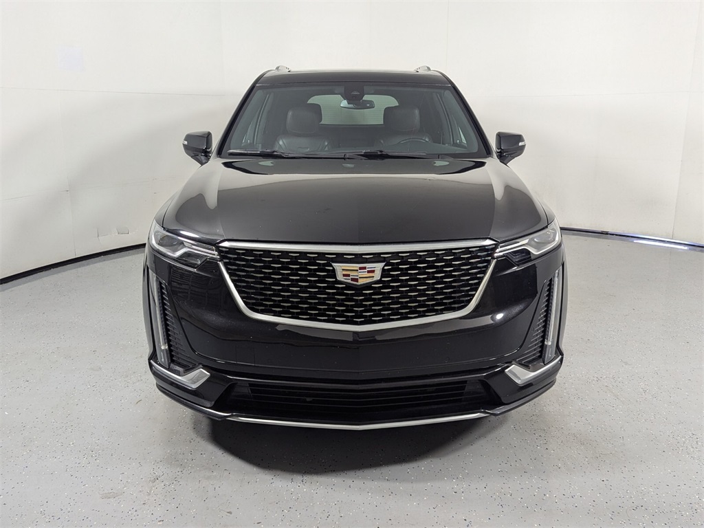 2022 Cadillac XT6 Premium Luxury 2