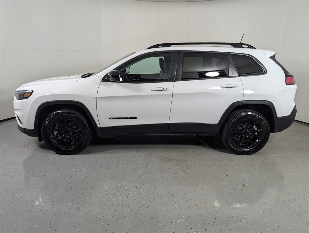 2023 Jeep Cherokee Altitude 4