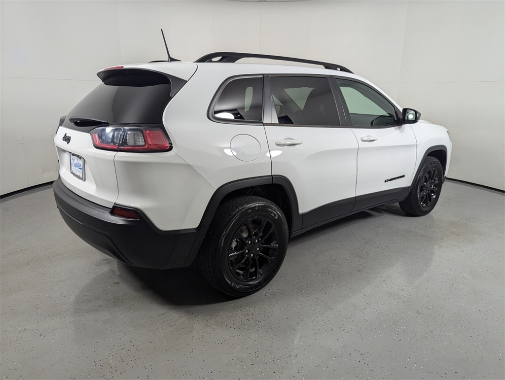 2023 Jeep Cherokee Altitude 6