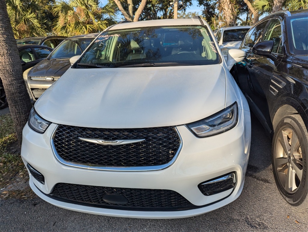 2022 Chrysler Pacifica Touring L 7