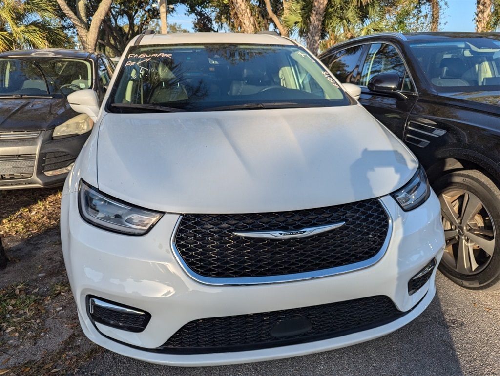 2022 Chrysler Pacifica Touring L 20