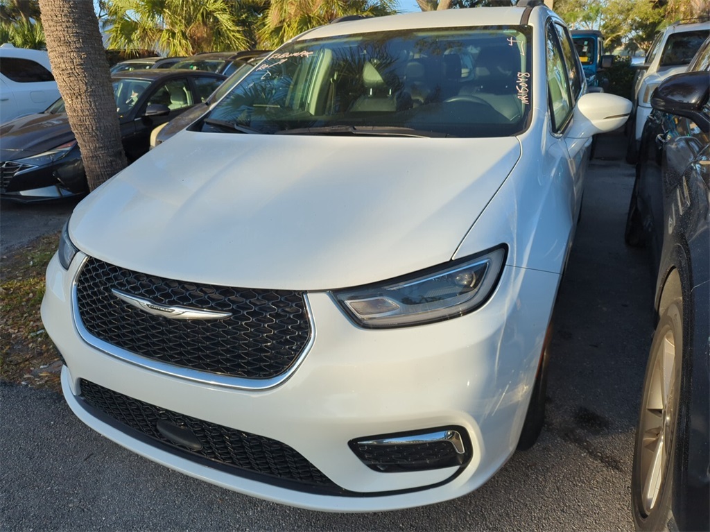 2022 Chrysler Pacifica Touring L 33