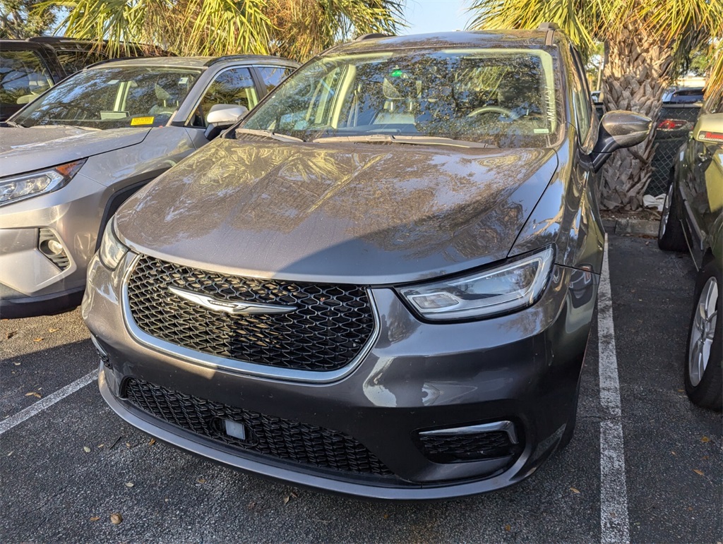 2022 Chrysler Pacifica Touring L 6