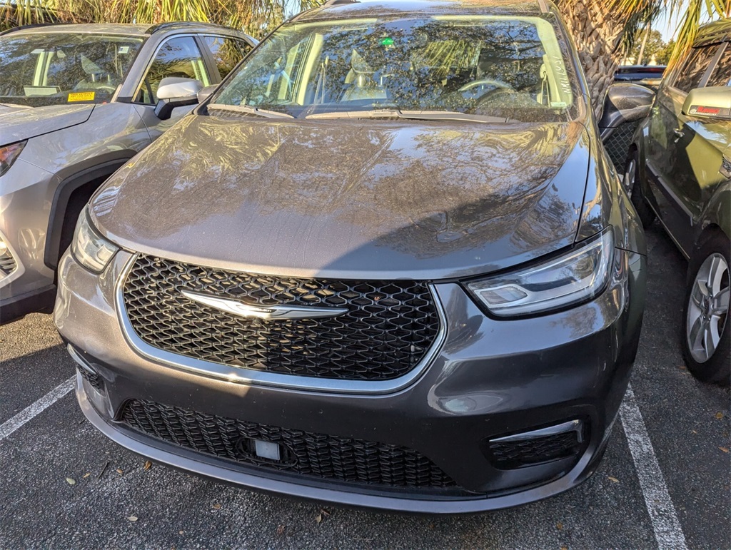 2022 Chrysler Pacifica Touring L 8