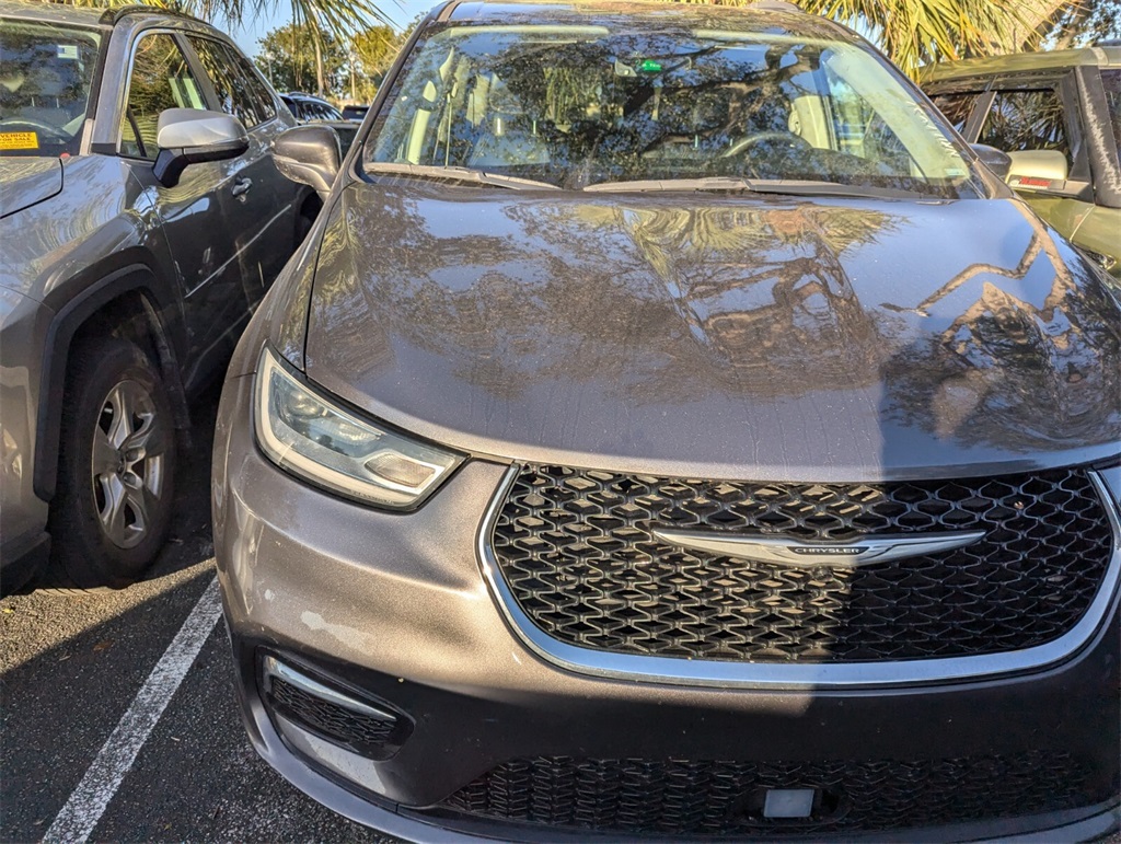 2022 Chrysler Pacifica Touring L 11