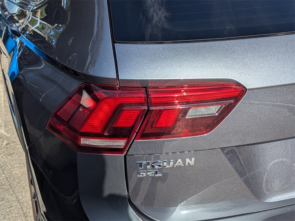 2021 Volkswagen Tiguan 2.0T SEL 2