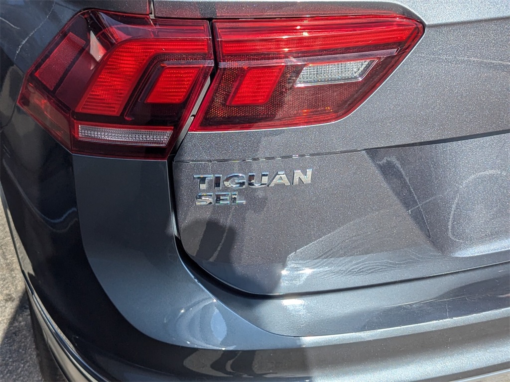 2021 Volkswagen Tiguan 2.0T SEL 3