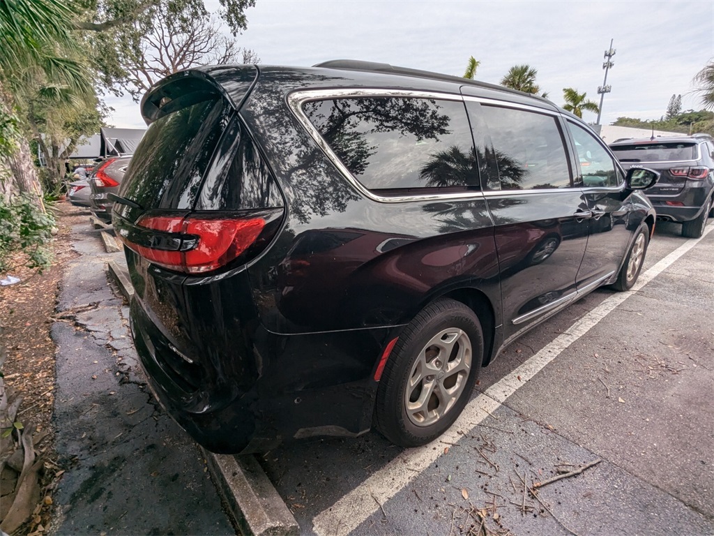 2022 Chrysler Pacifica Limited 19