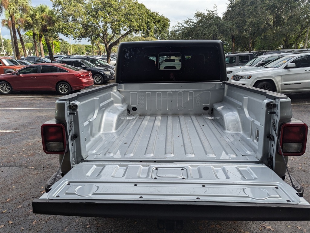 2022 Jeep Gladiator Sport 22