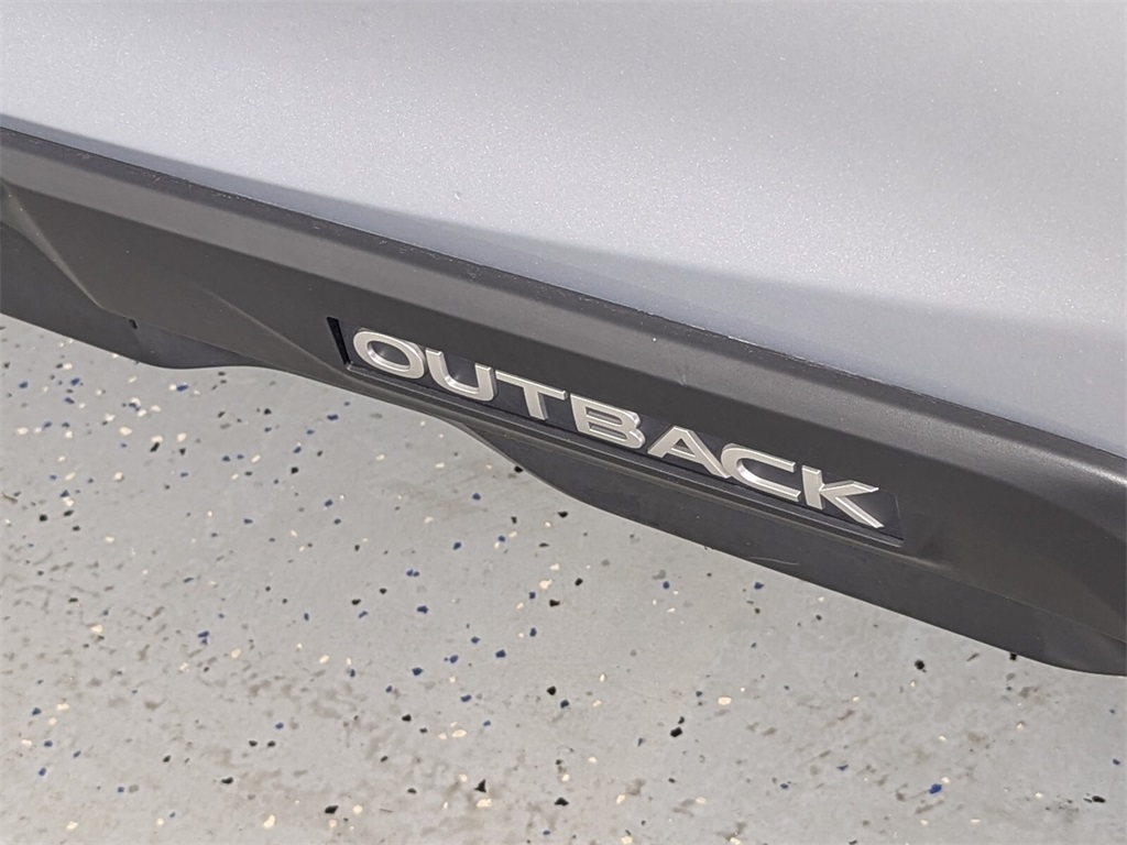 2022 Subaru Outback Premium 24