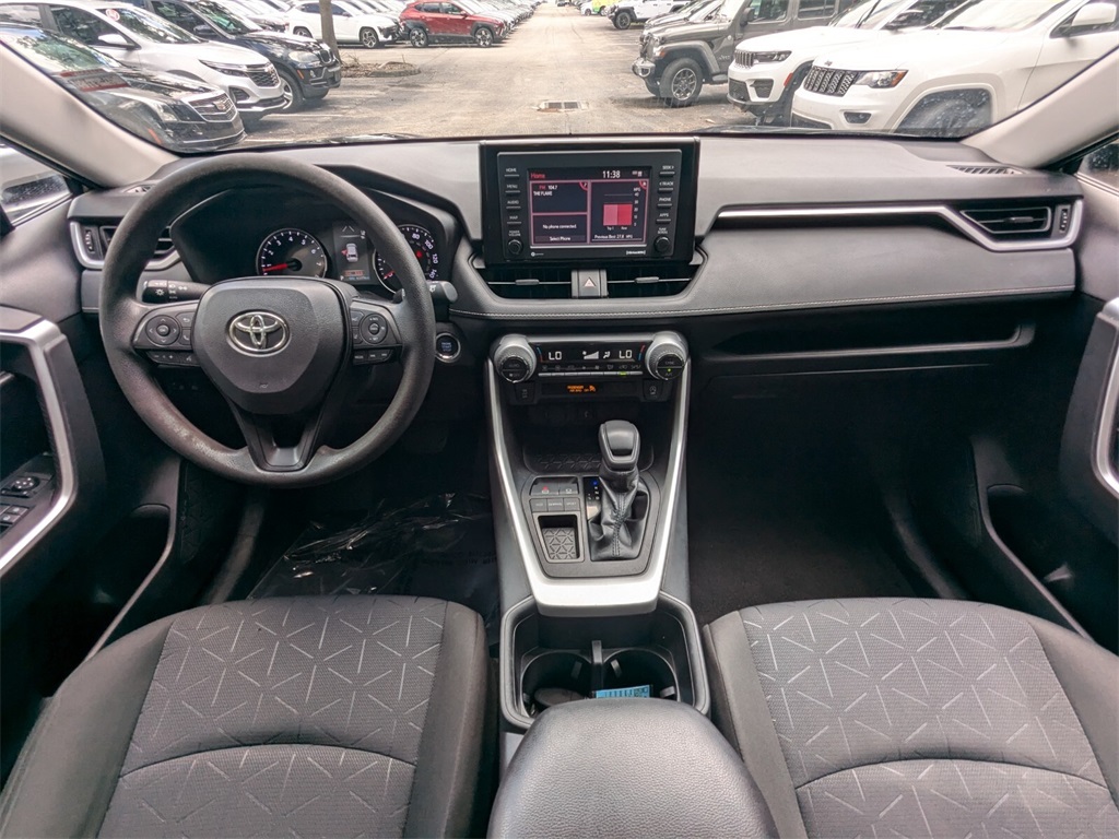 2022 Toyota RAV4 XLE 14