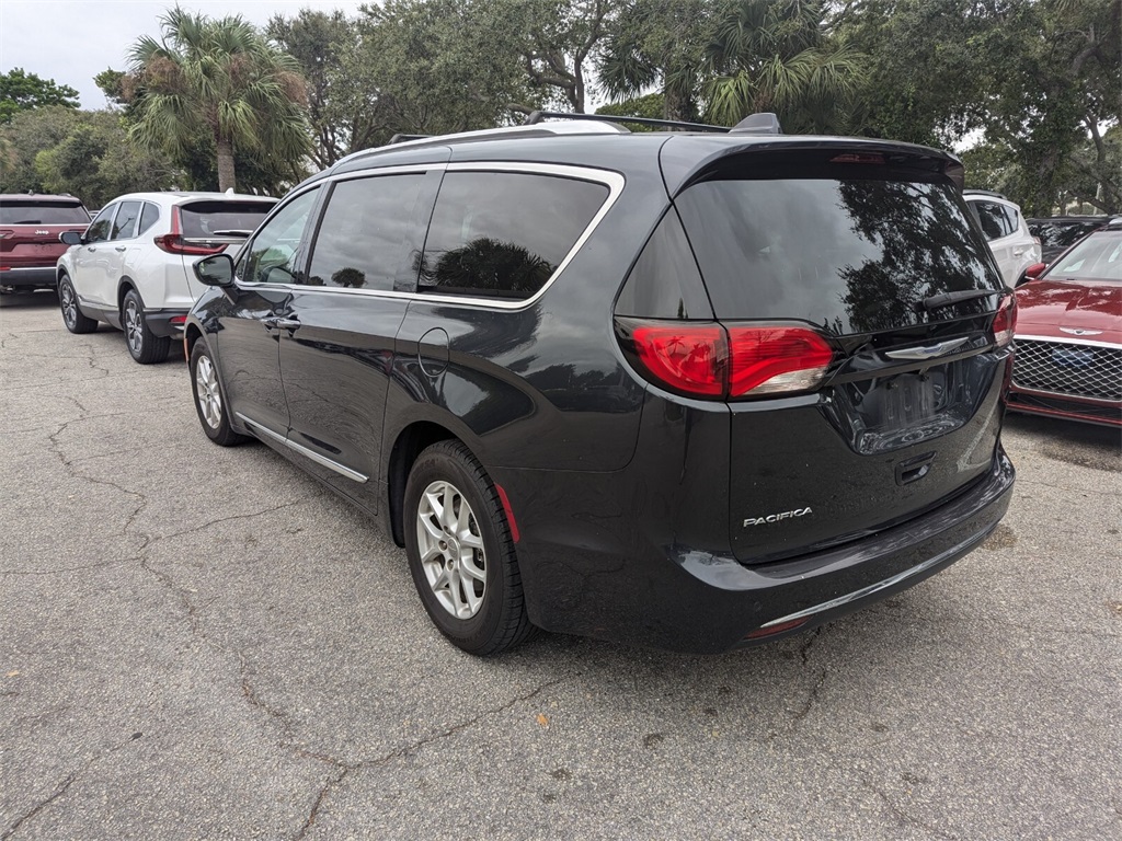 2020 Chrysler Pacifica Touring L 11