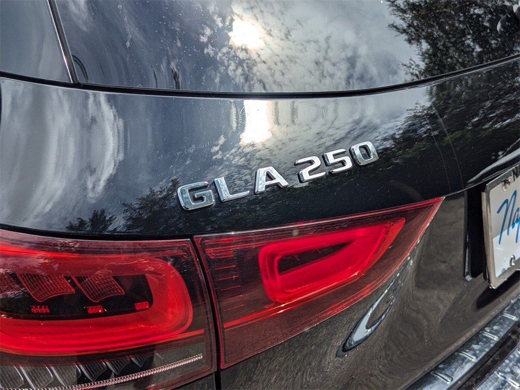 2023 Mercedes-Benz GLA GLA 250 6