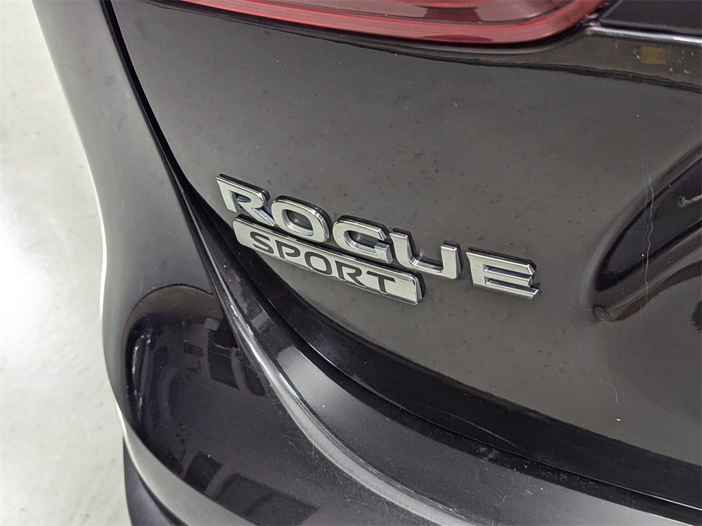 2021 Nissan Rogue Sport S 4