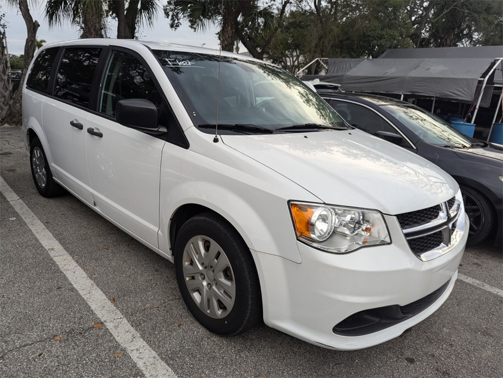 2019 Dodge Grand Caravan SE 16